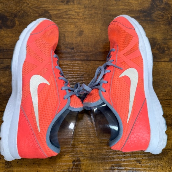 Nike Core Motion TR 2 Orange Running Shoes Sneakers Women’s Size 8 Lightweight‎ - Picture 6 of 12